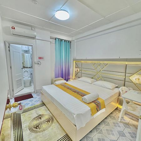Apartament Ontrack Travel Male Zewnętrze zdjęcie